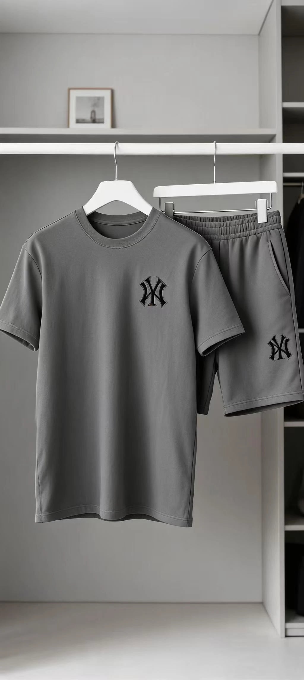 Men's Printed T-Shirt & Pants Sports Set