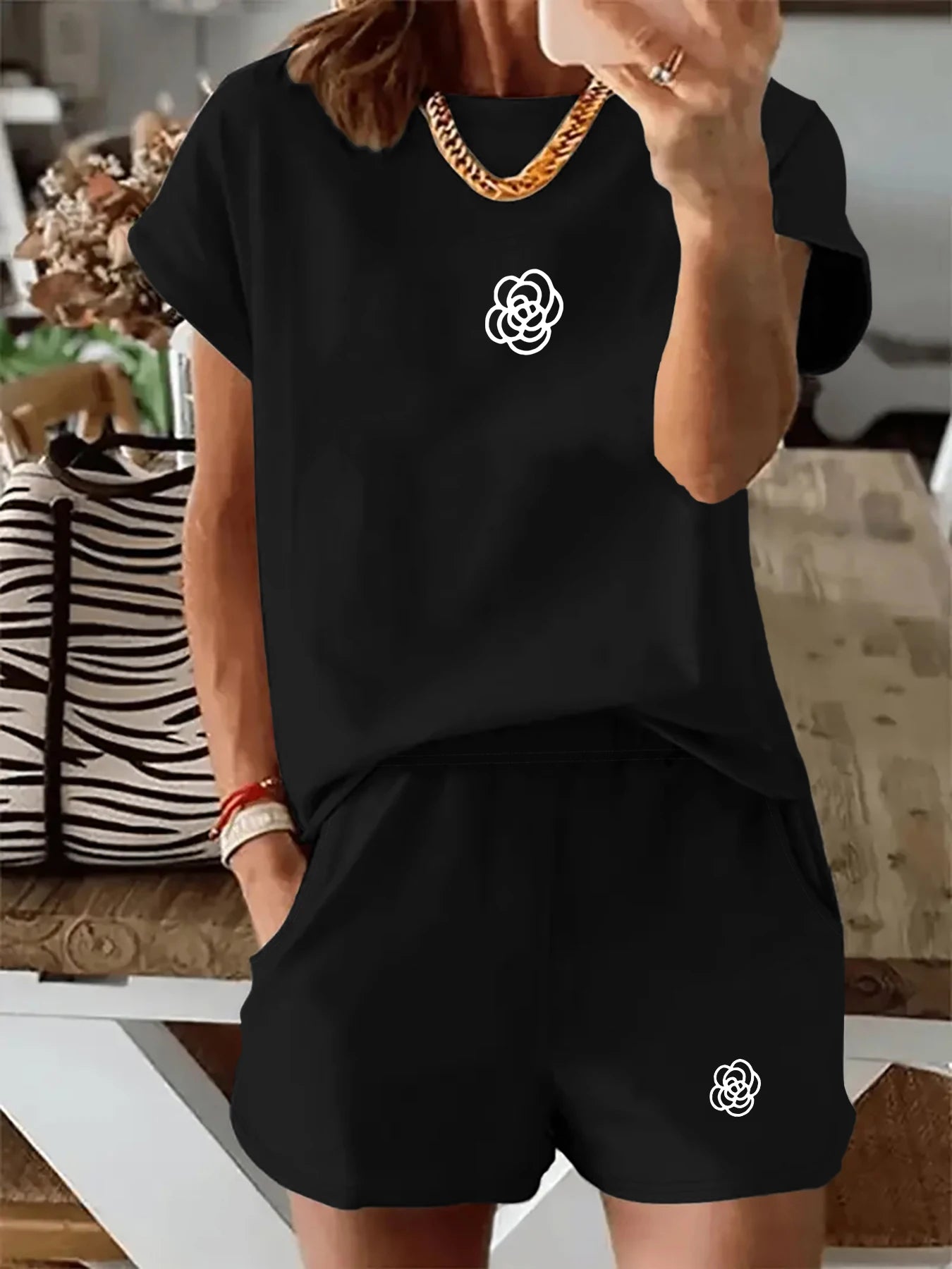 Women's Camellia Print T-Shirt & Shorts Set