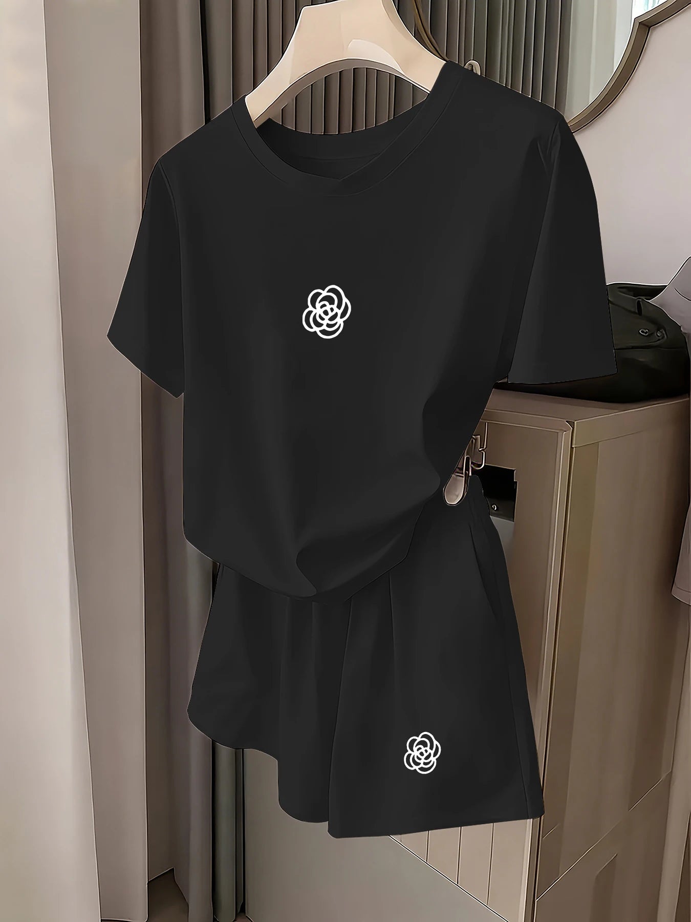 Women's Camellia Print T-Shirt & Shorts Set