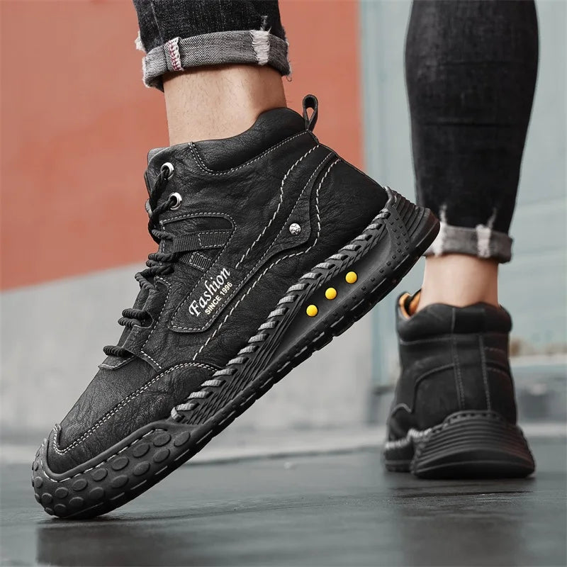 Men's Hand-Stitched Retro Lace-Up Boots