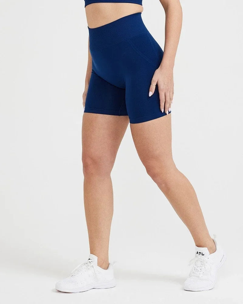 Women's High-Waist Seamless Scrunch Shorts
