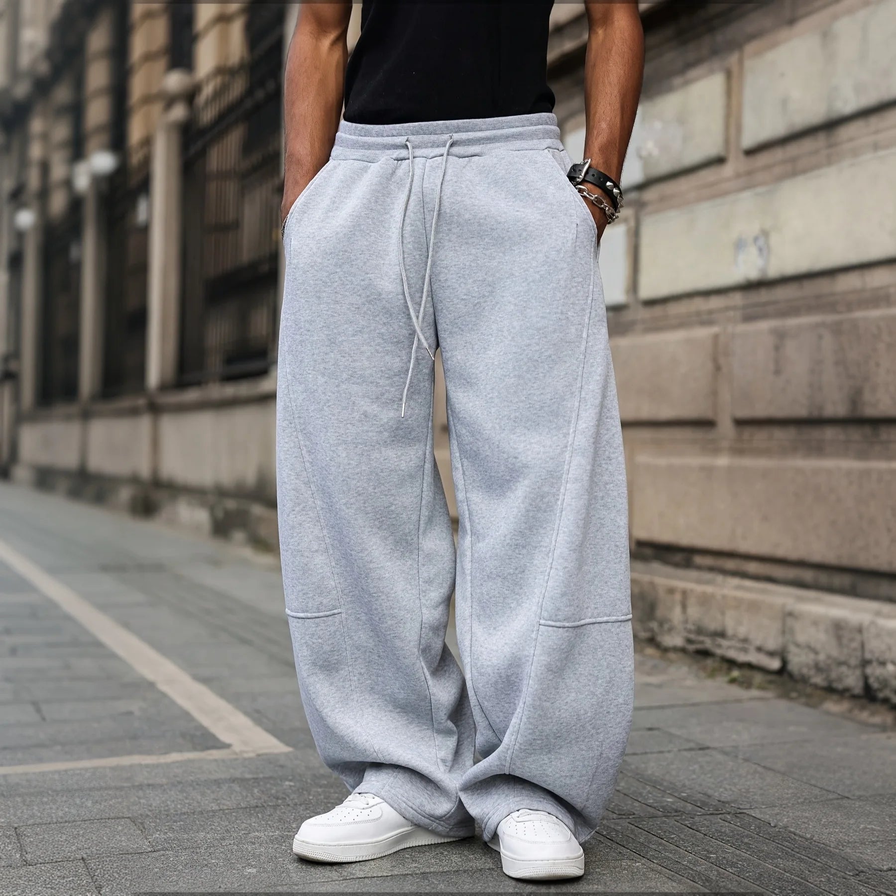 Men's Heavyweight Straight-Leg Jogger Sweatpants