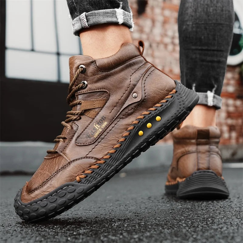 Men's Hand-Stitched Retro Lace-Up Boots