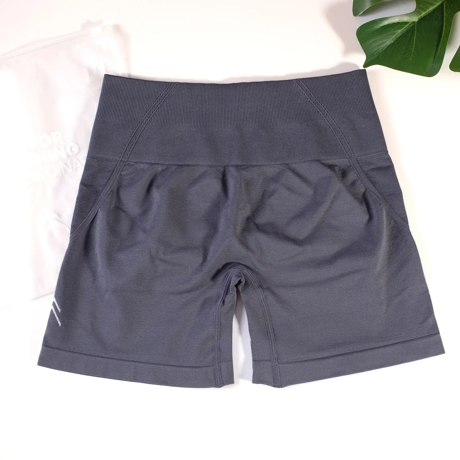 Women's High-Waist Seamless Scrunch Shorts