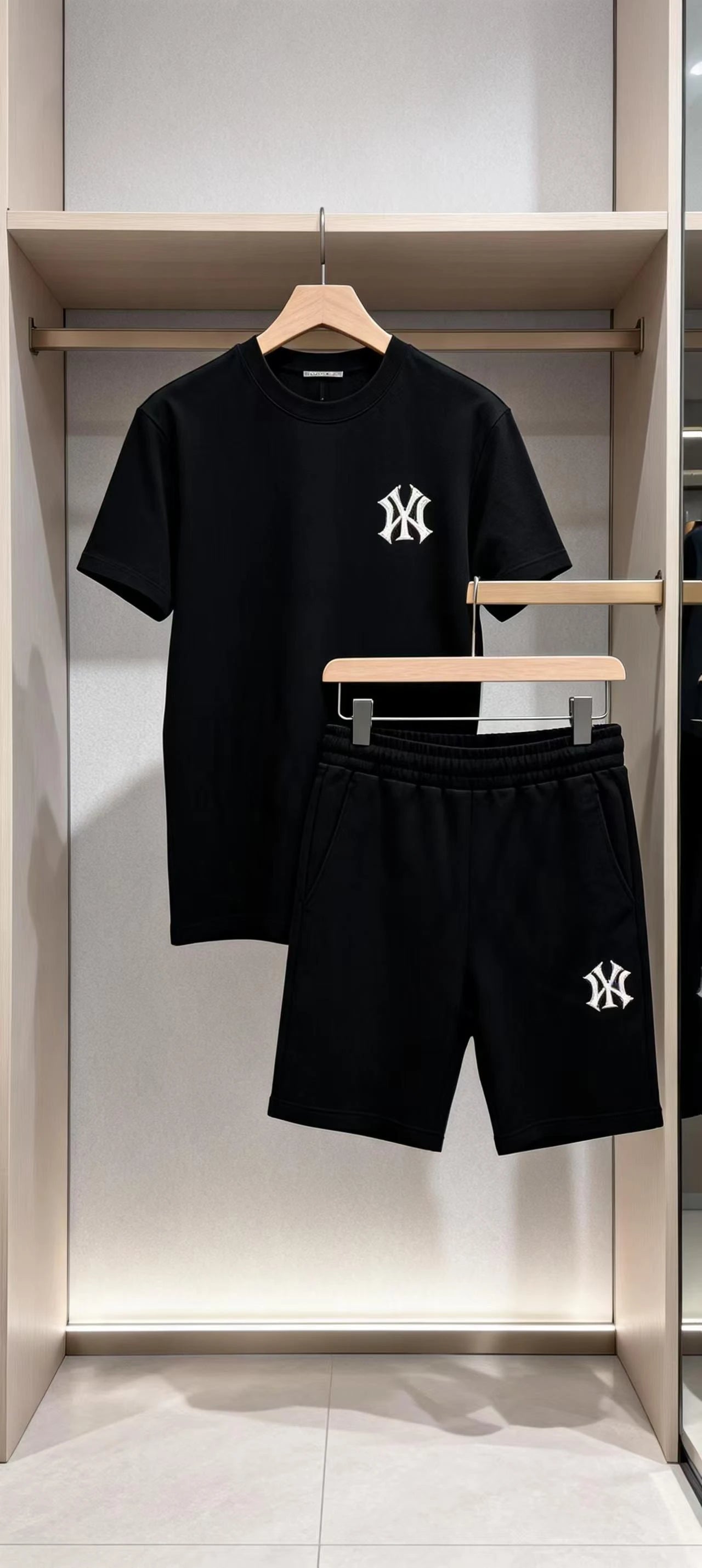 Men's Printed T-Shirt & Pants Sports Set