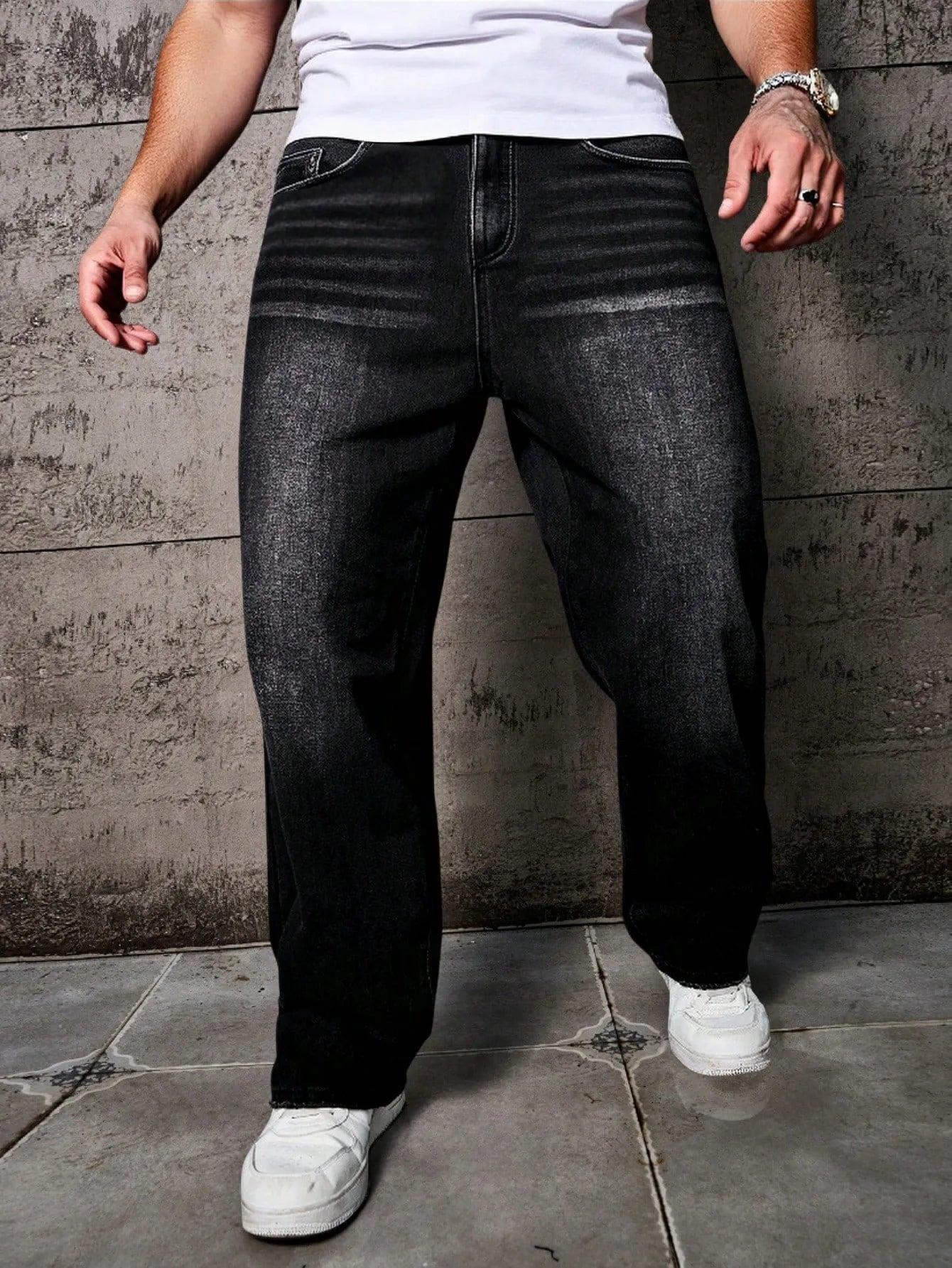 Men's Washed Distressed Wide-Leg Straight Jeans