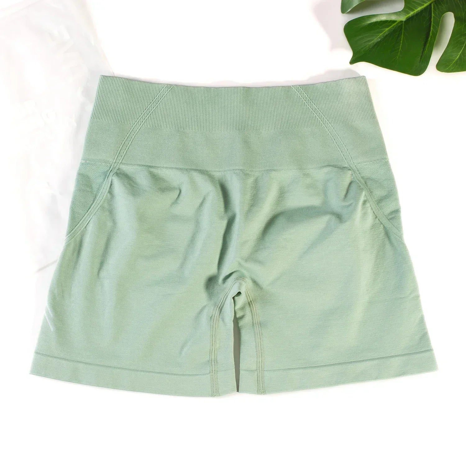 Women's High-Waist Seamless Scrunch Shorts