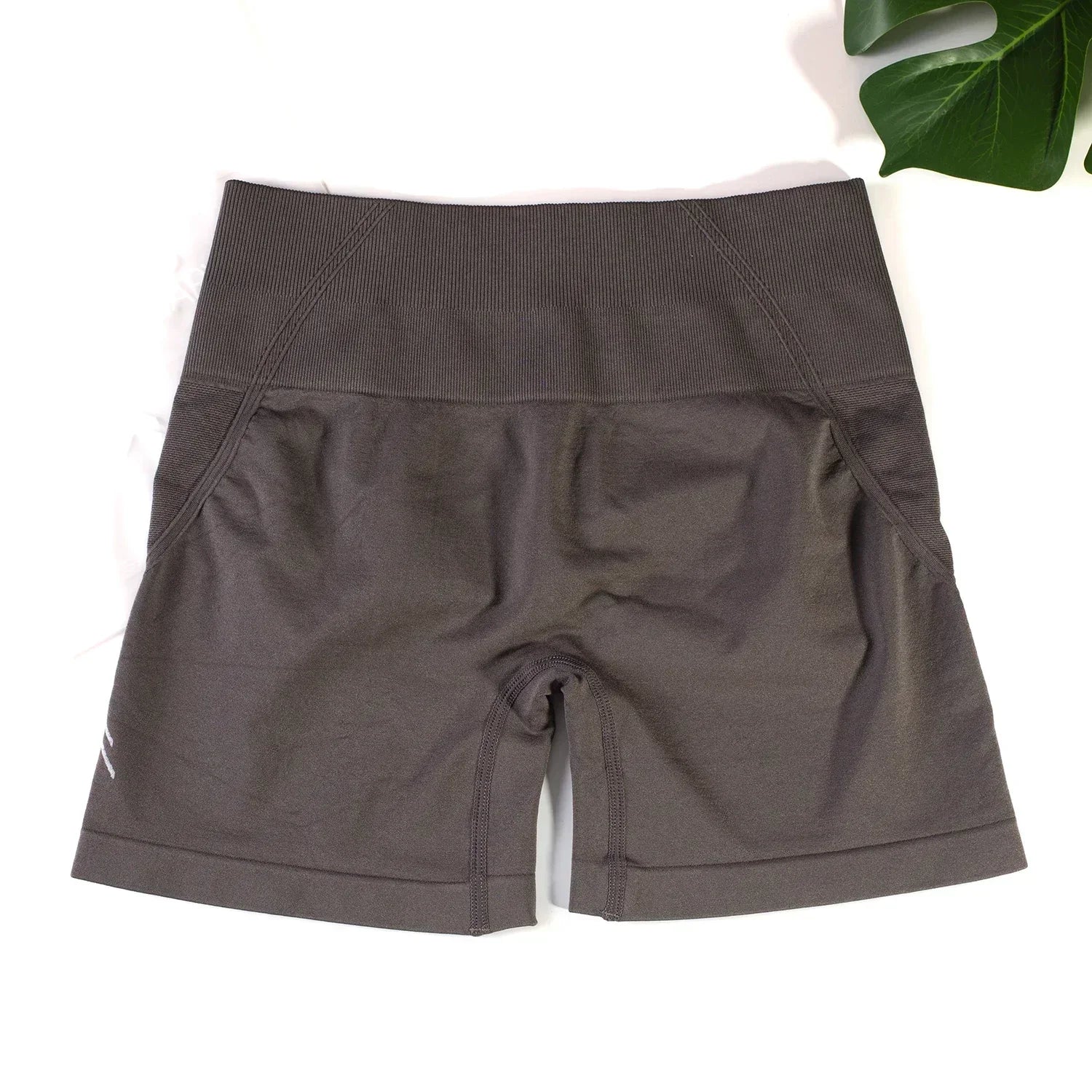 Women's High-Waist Seamless Scrunch Shorts