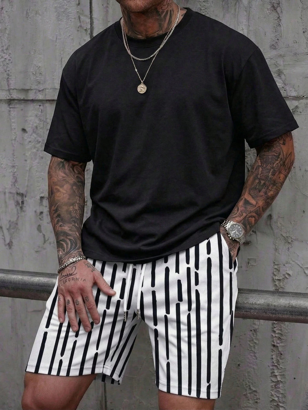 Men's Round-Neck T-Shirt & Athletic Shorts Set