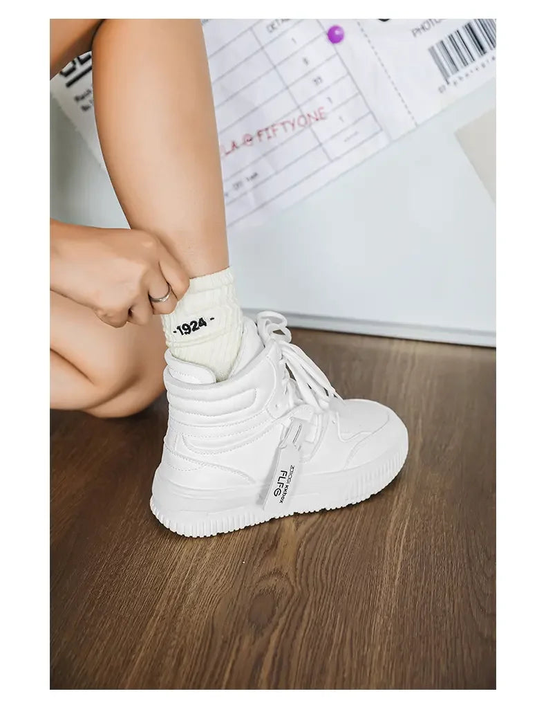 Women's Soft Sole Lace-Up Ankle Boots